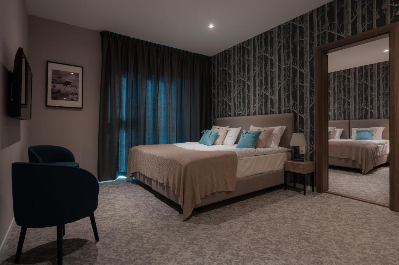 Hotel Odpocznia Resort I Las Jaracz ภายนอก รูปภาพ