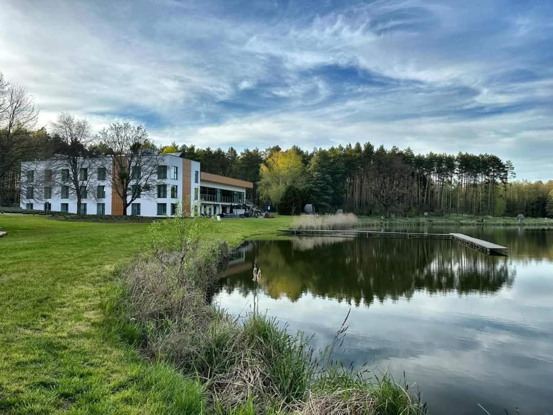 Hotel Odpocznia Resort I Las Jaracz ภายนอก รูปภาพ